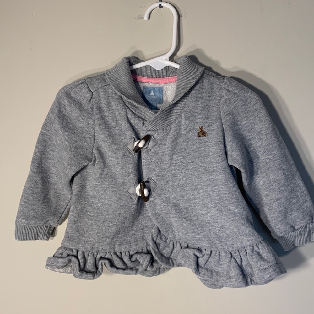 Baby Gap Gray Sweater w. Tiny Teddy Bear on Front Size 12-18 Month